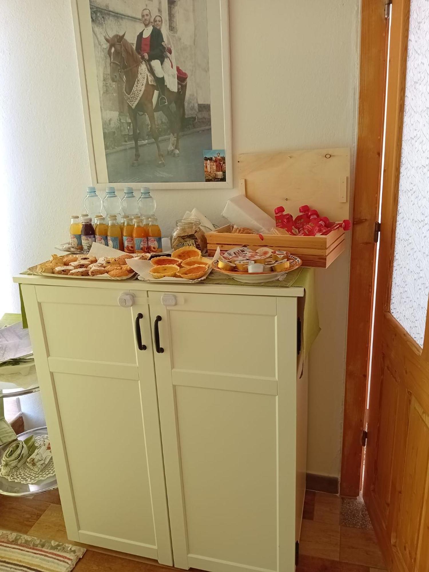 Bed and Breakfast Sa Pruninca Villanova Monteleone Exterior foto